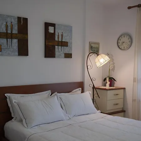 Teuta Apartment *